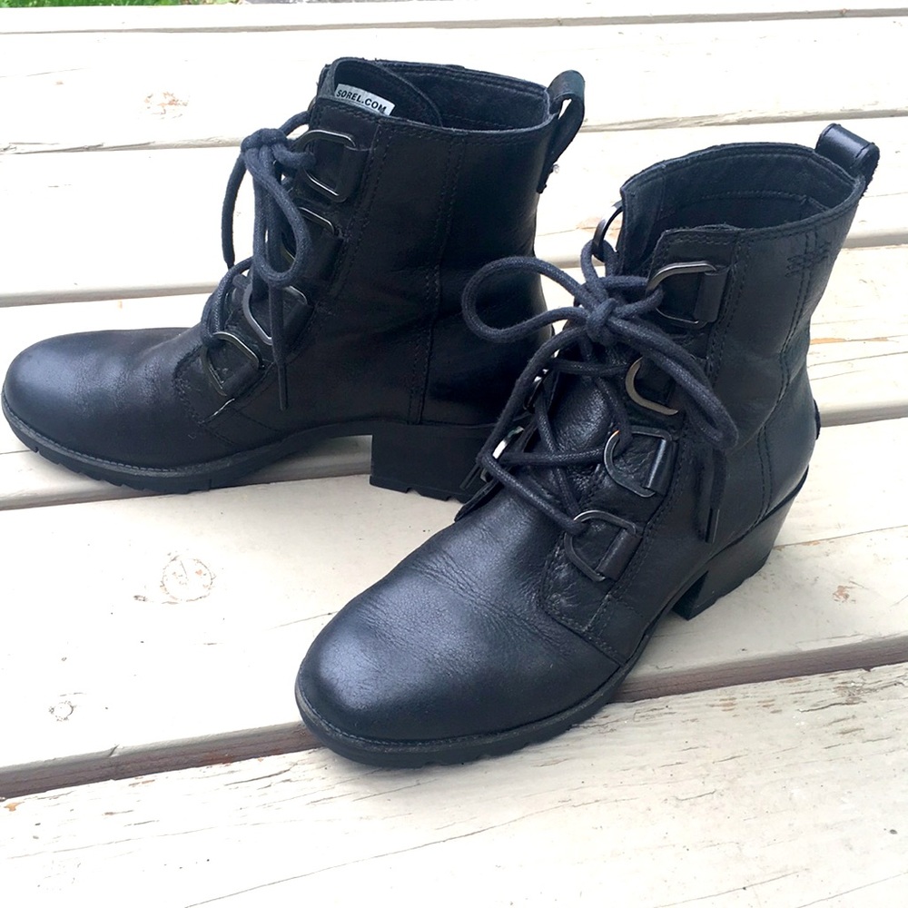 Sorel Cate Black lace Boots US6 EU37